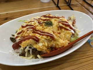 沖縄の料理の様子